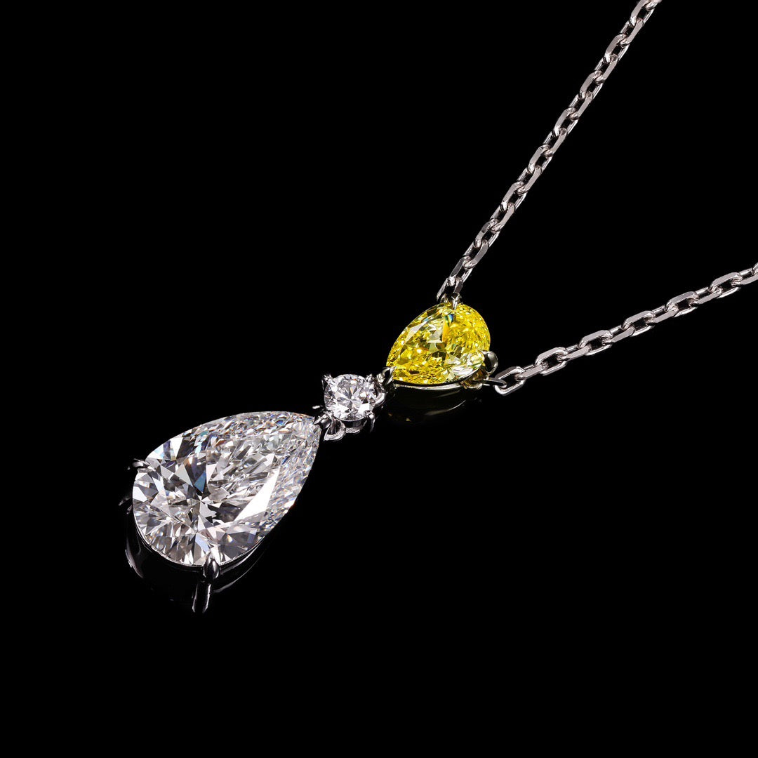 Lab-grown diamond 18K golden diamond three-stone necklace teardrop necklace