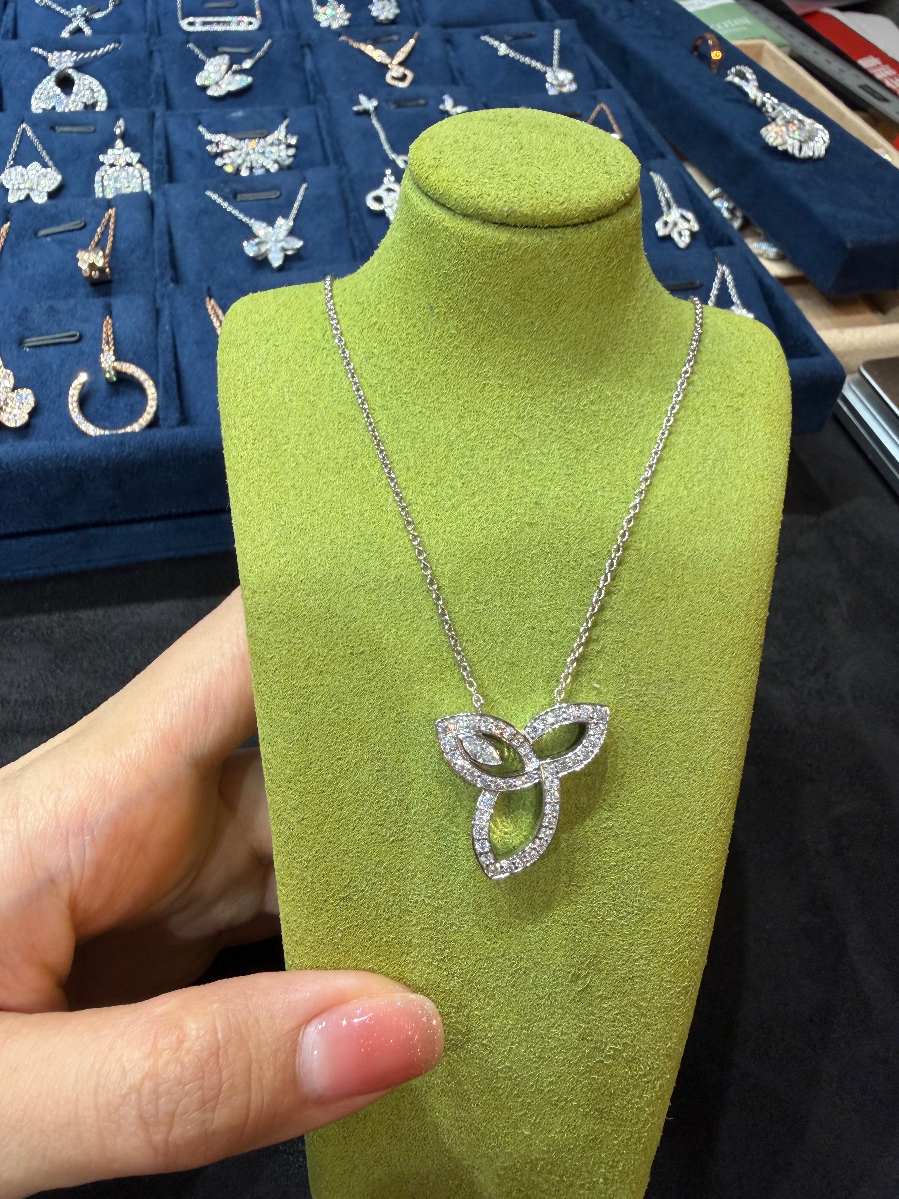 Lab-grown diamond PT950 platinum Lily large full diamond necklace