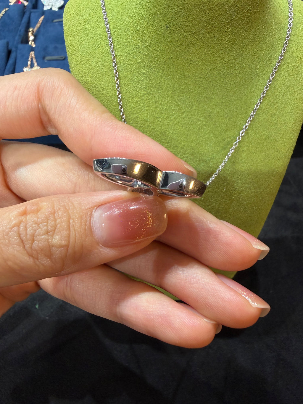 Lab-grown diamond PT950 platinum Lily large full diamond necklace