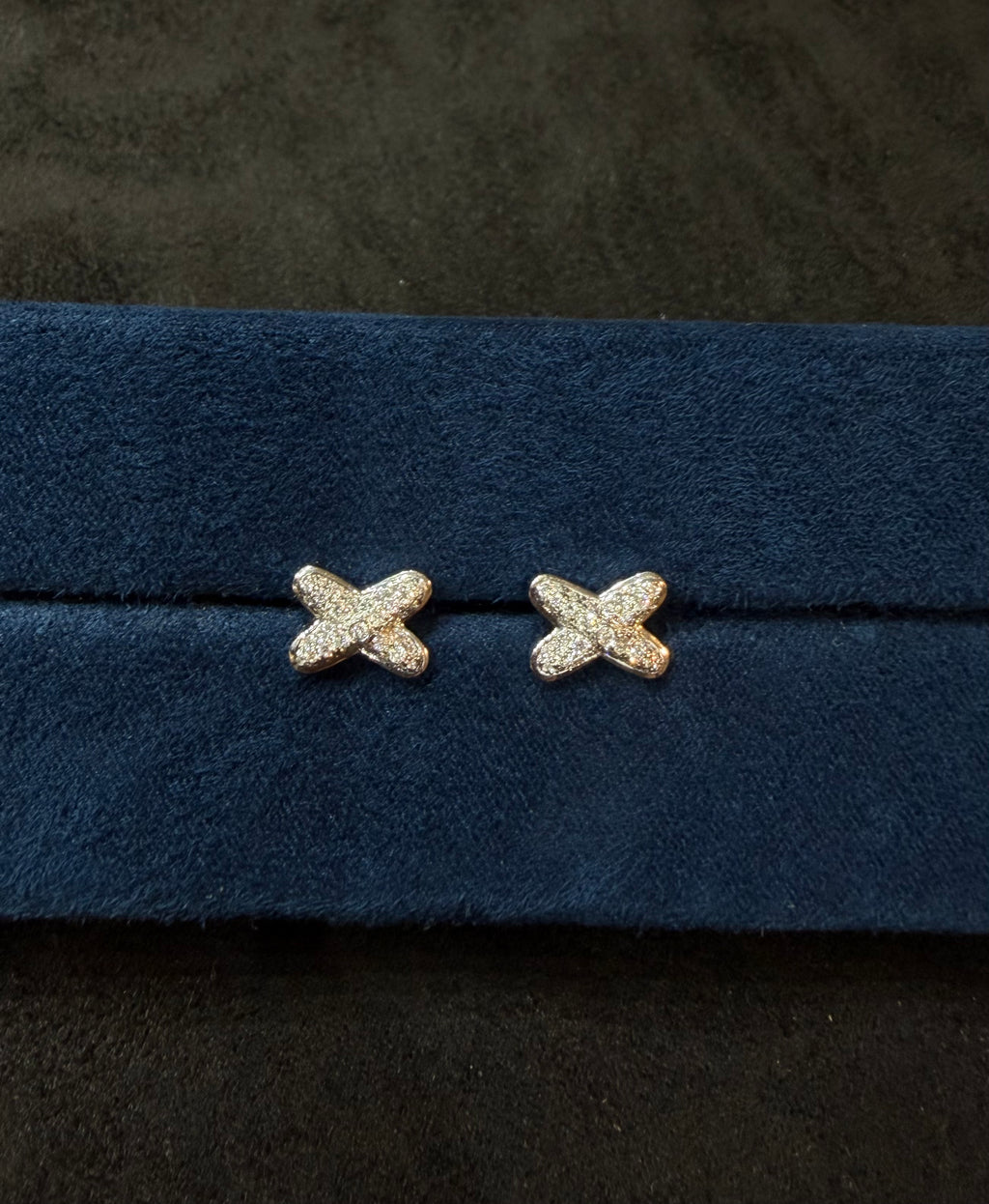 Lab-grown diamond 18K white gold cross-diamond stud earrings