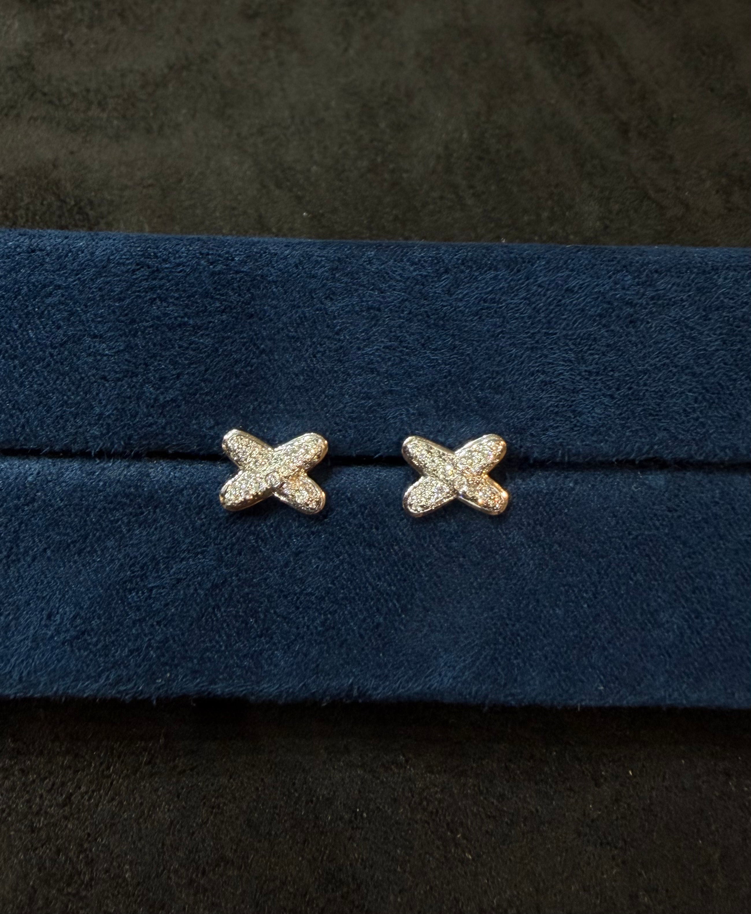 Lab-grown diamond 18K white gold cross-diamond stud earrings