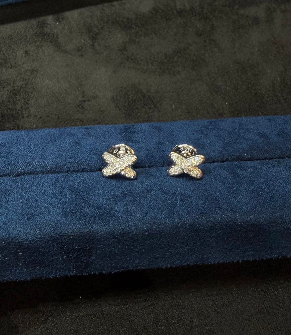 Lab-grown diamond 18K white gold cross-diamond stud earrings