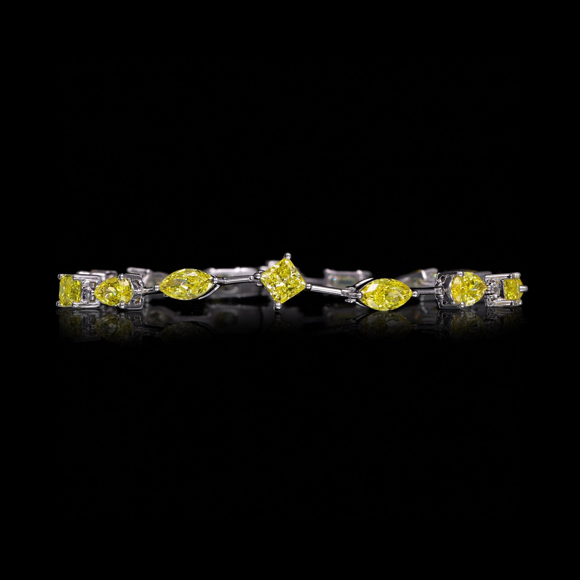 18K fancy-shaped diamond 1-carat yellow diamond bracelet