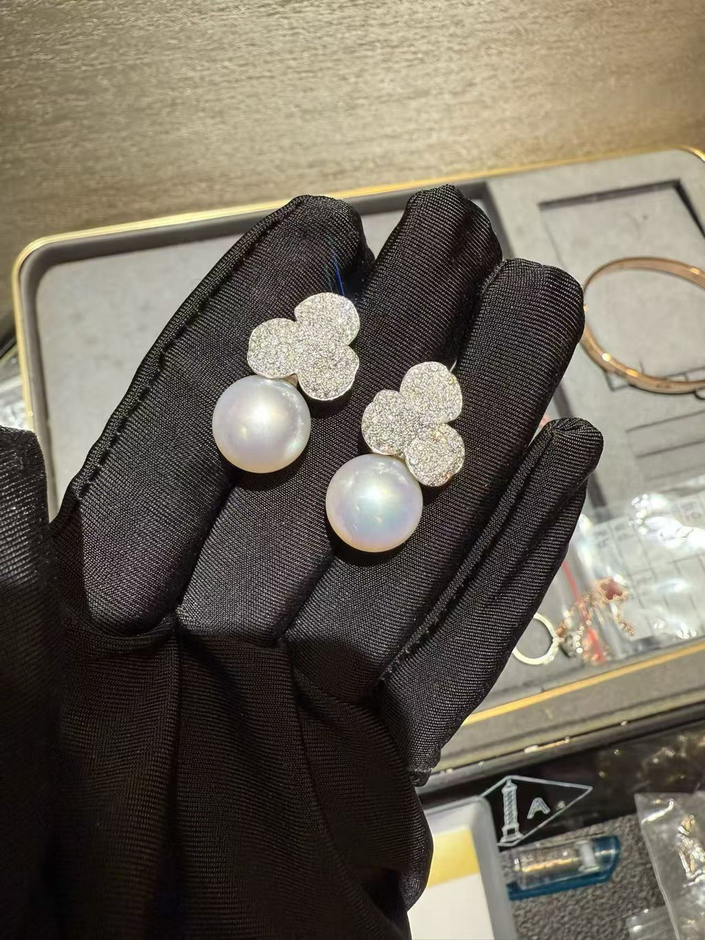 Lab-grown diamond 18K white gold clover full diamond pearl earrings