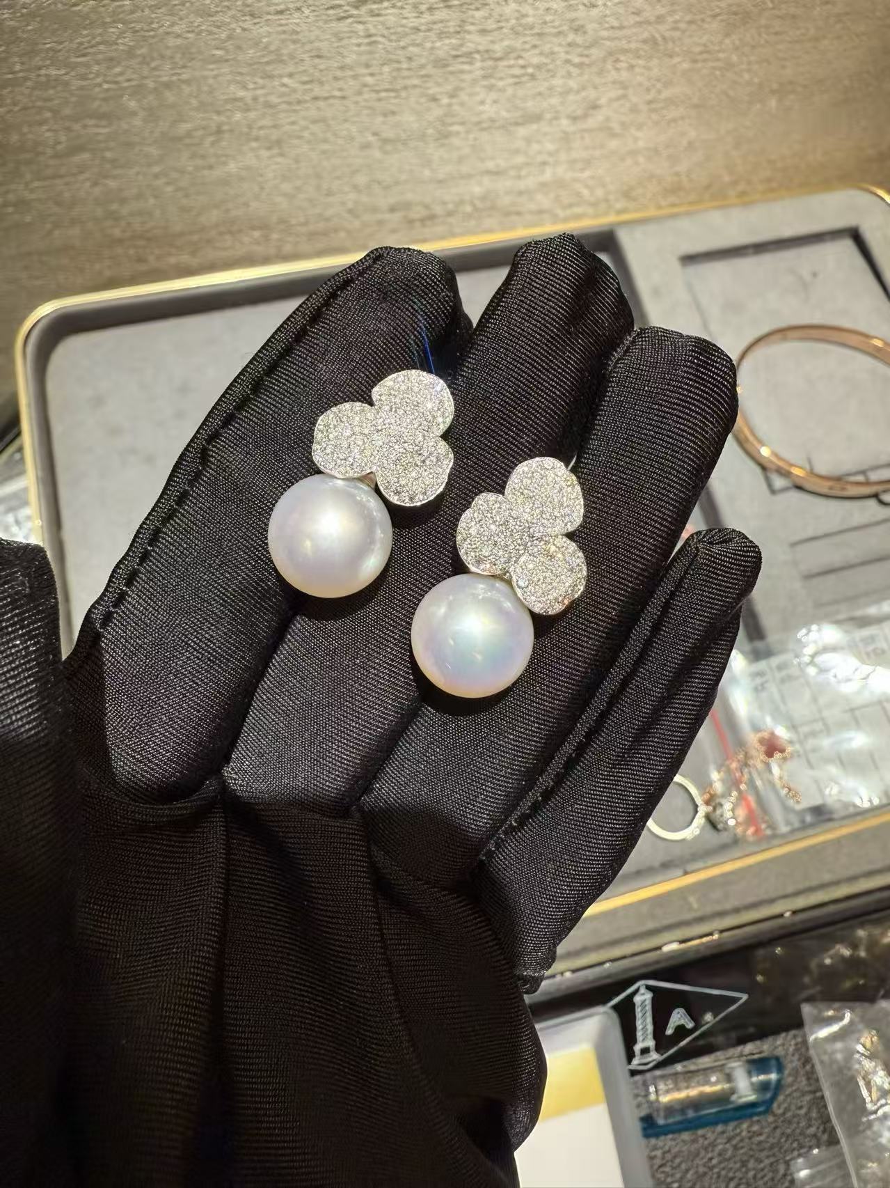 Lab-grown diamond 18K white gold clover full diamond pearl earrings