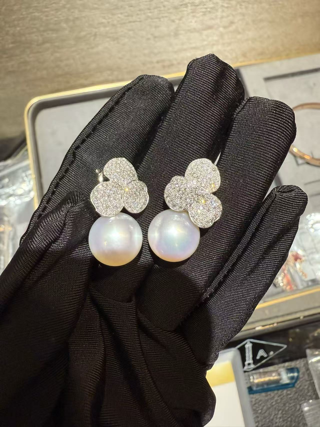 Lab-grown diamond 18K white gold clover full diamond pearl earrings