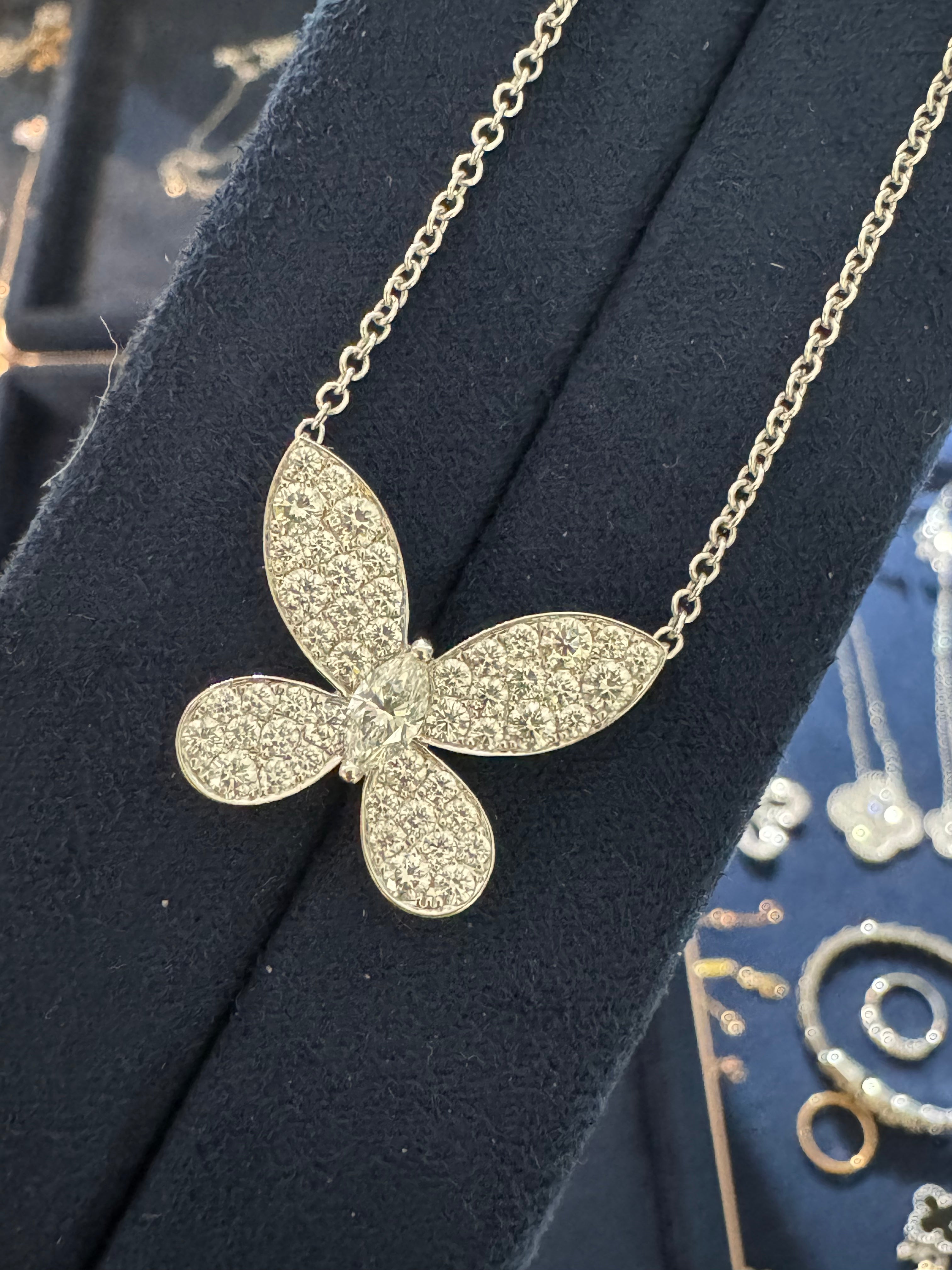 Laboratory-grown diamond 18K gold large butterfly necklace with full diamonds