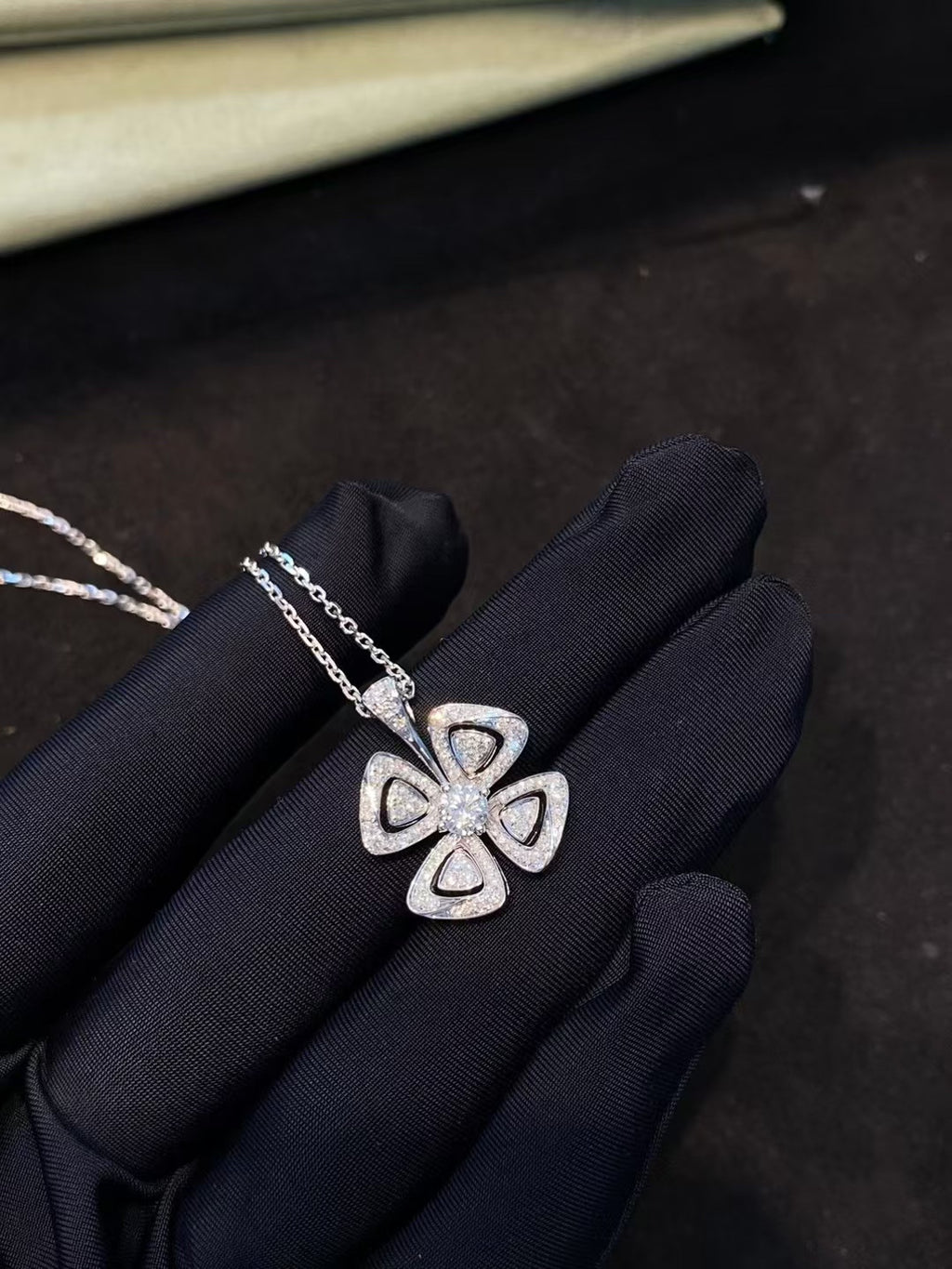 Lab-grown diamond 18K white gold full diamond necklace