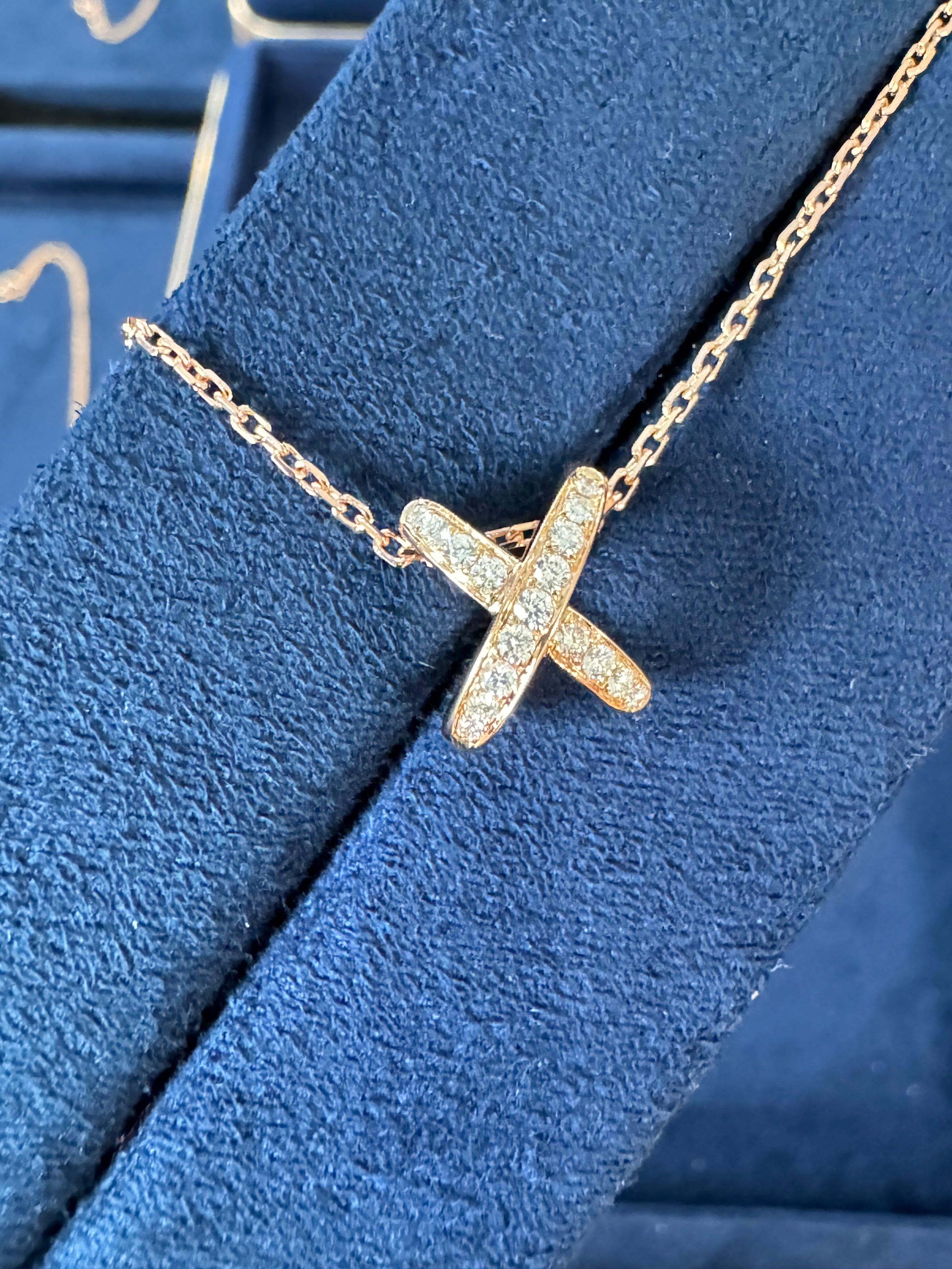 Lab-grown diamond 18K gold cross-diamond necklace