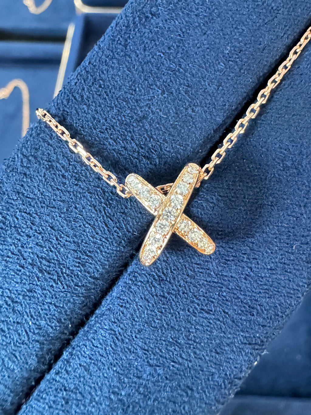Lab-grown diamond 18K gold cross-diamond necklace