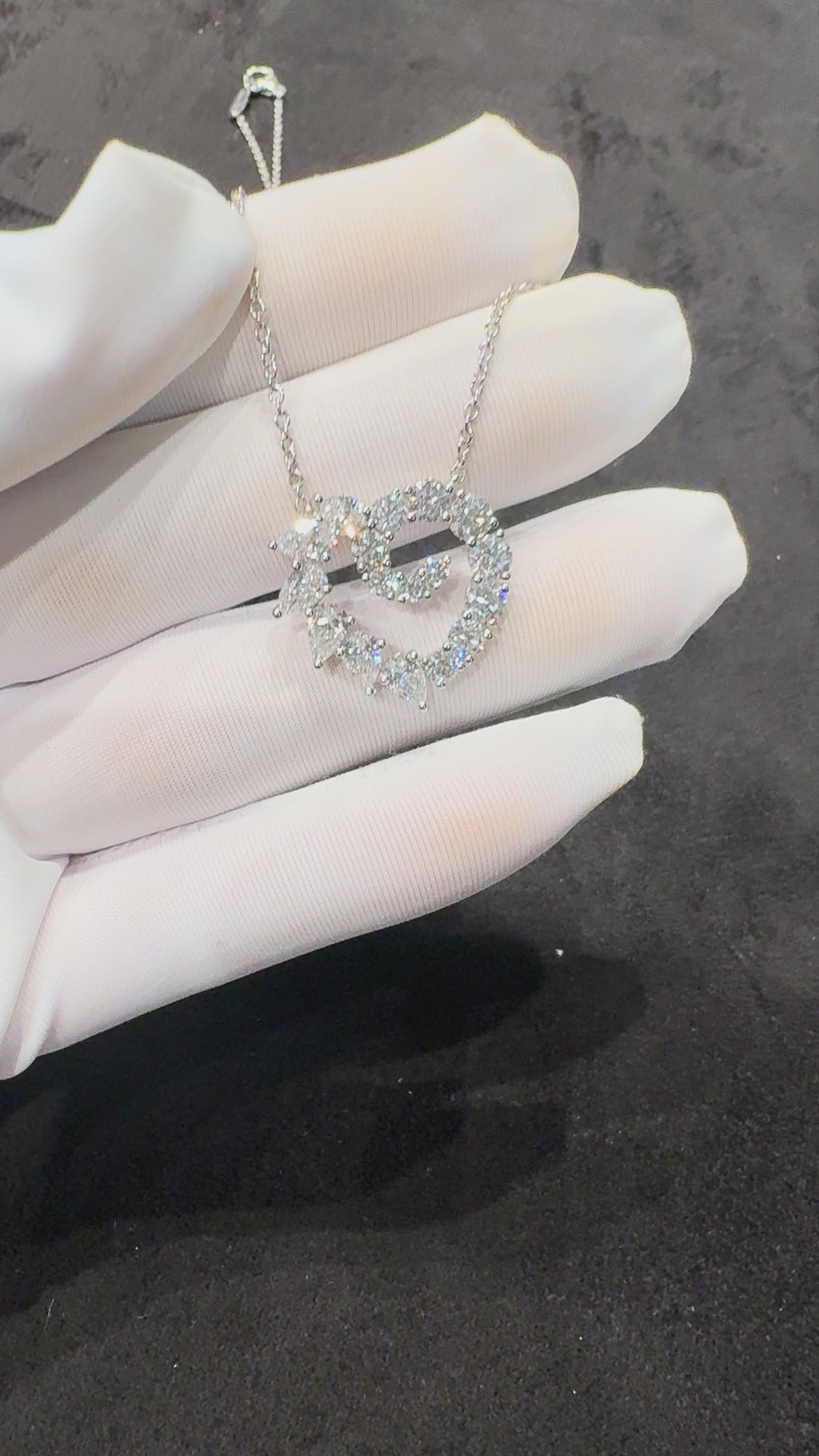 Lab-grown diamond PT950 platinum teardrop heart diamond necklace